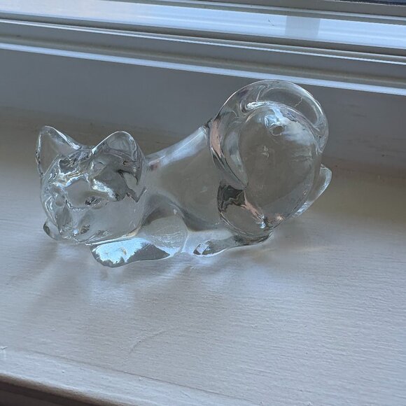Fenton Glass Sleeping Cat Clear Glossy Made in USA Paper Weight - Picture 2 of 9